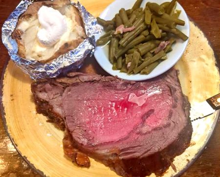 Jolly Roger Restaurant, 10 oz Prime Rib