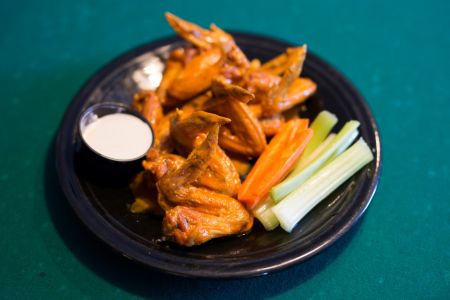 Lucky 12 Tavern, Chicken Wings