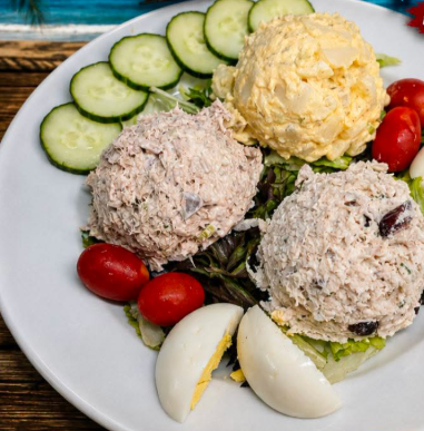 Jolly Roger Restaurant, Famous Cold Plate