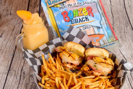 Bonzer Shack Bar & Grill, Surfin’ Sliders
