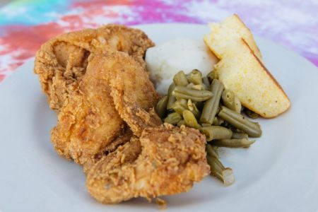 Sooey's BBQ & Rib Shack, Southern Fried Chicken