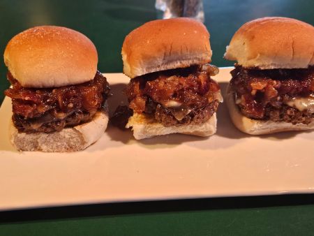 The Froggy Dog Restaurant & Pub, Sunday Pub Specials: Mini Sliders
