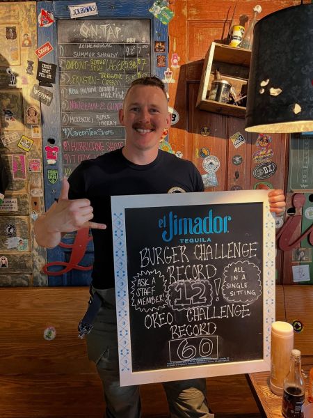 Jack Brown's Beer & Burger Joint, Burger Eating Challenge