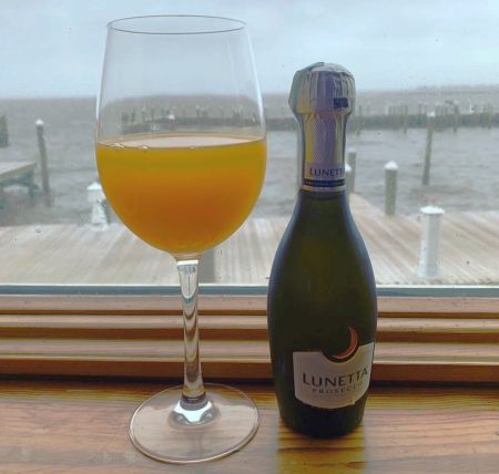Stripers Bar and Grille Manteo, Mimosa Special