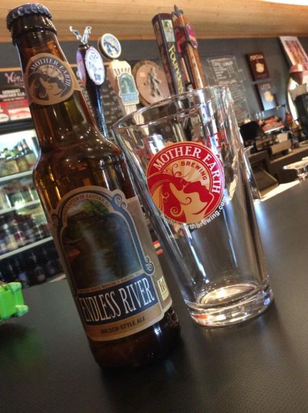 Sweet T's Coffee, Beer & Wine, Steal the Pint Thursdays