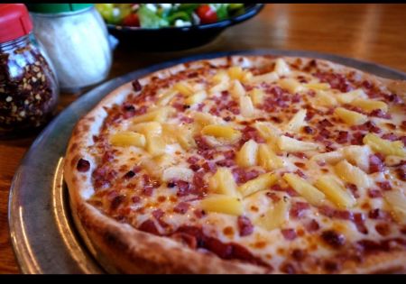 Dare Devil's Pizzeria, Small Specialty Pizzas Special