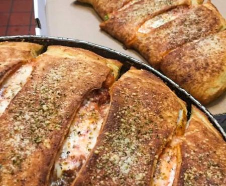 Dare Devil's Pizzeria, Stromboli Night