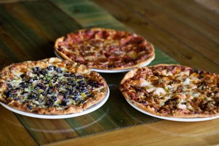 Black Pelican Oceanfront Restaurant, Tuesday: Wood-Fired Pizza Night