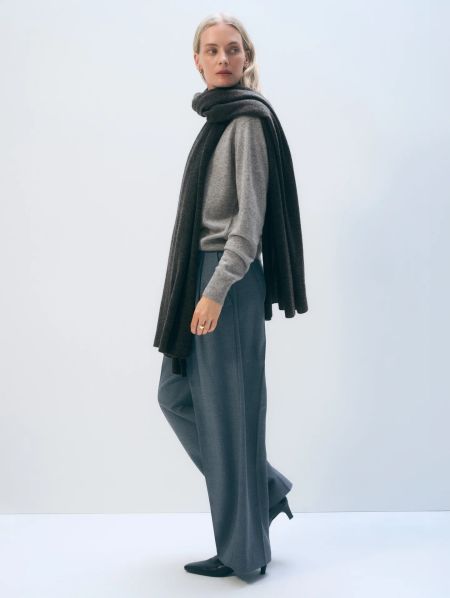 Nest, First-Class Travel Wraps