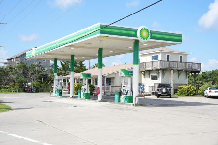 Askins Creek Store — The Avon BP, BP Gas