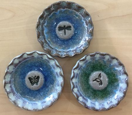 Gulf Stream Gifts, Pottery Dish - Dragonfly, Butterfly, Hummingbird