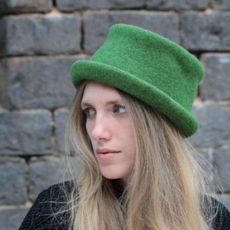 Nest, Clochard Hats