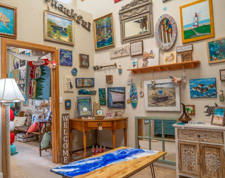 Absolutely Outer Banks, Furniture