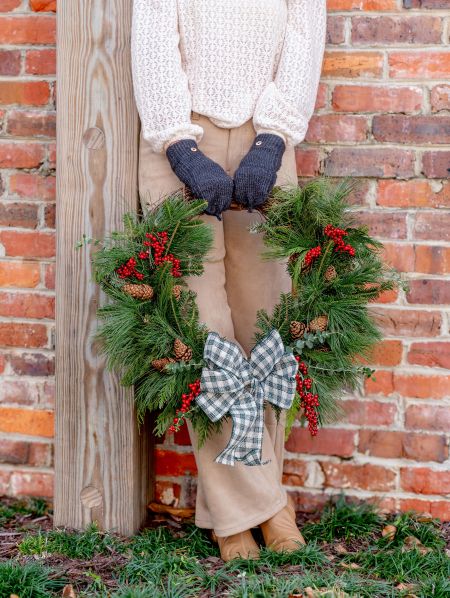 Twigs & Twine, 18” Fresh Christmas Grapevine Wreath