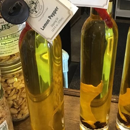 The Gourmet Olive, Hongar Lemon Pepper Dipping Oil