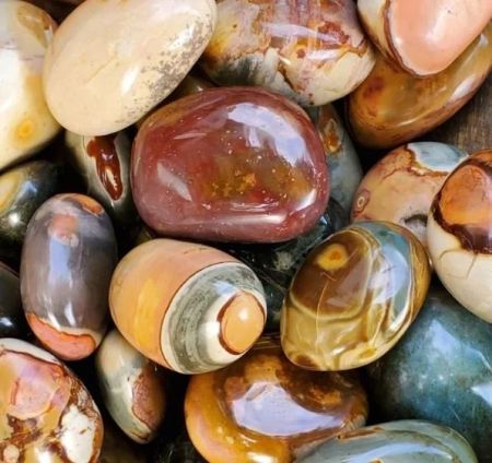 Traveler's Moon, Meditation Stones