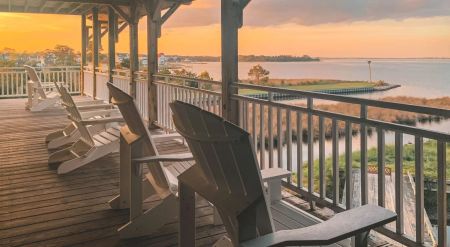 Burrus House Inn Waterfront Suites, Stay Two Nights, Get the Third Night Free