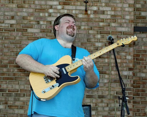 Fish Heads Bar & GrillAdam Nixon