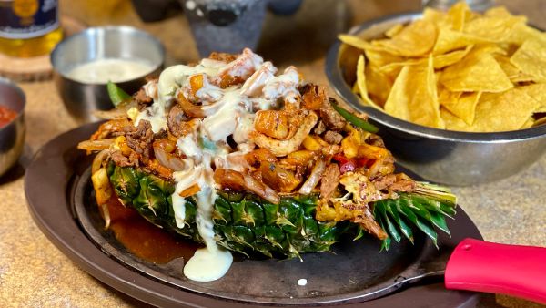 Pina Loca | Plaza Azteca Restaurante Mexicano